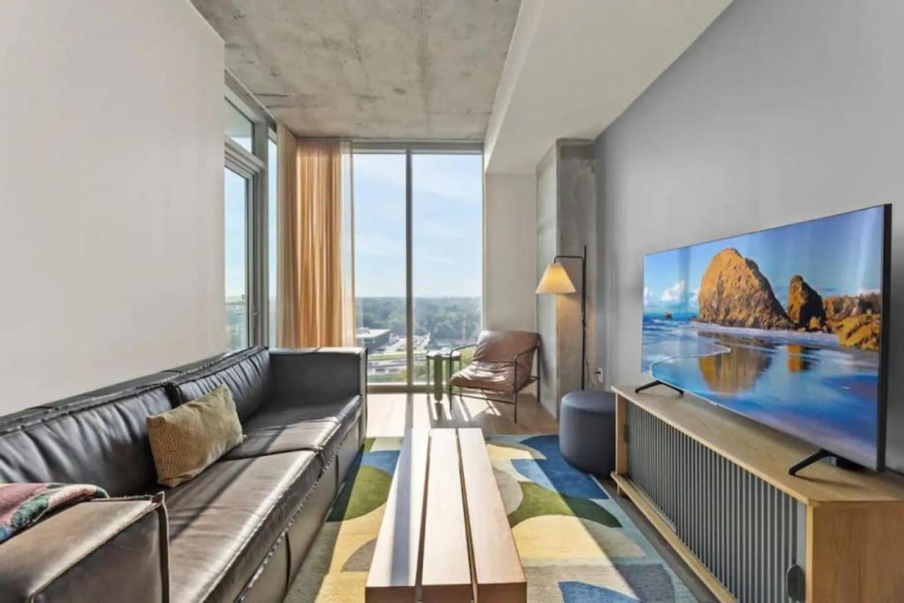 New 1Br Scenic Retreat With Rooftop Pool On Rainey St Villa Austin Exterior photo